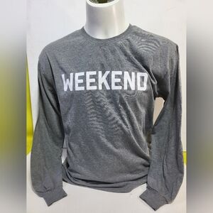 Gray 'WEEKEND' Long Sleeve Shirt